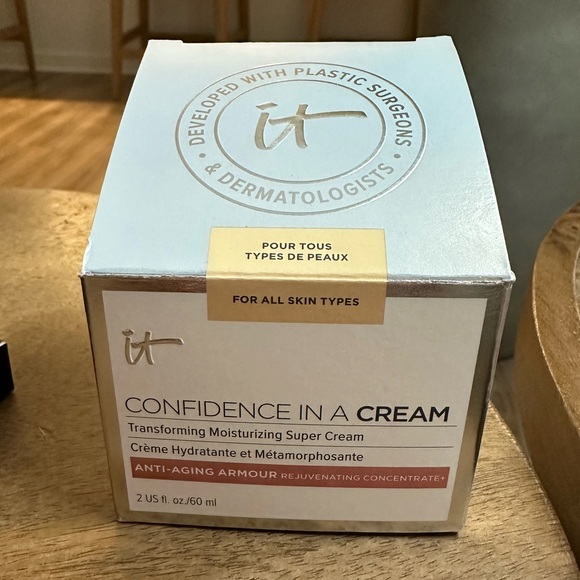 It Confidence In A Cream - Picture 2 of 4